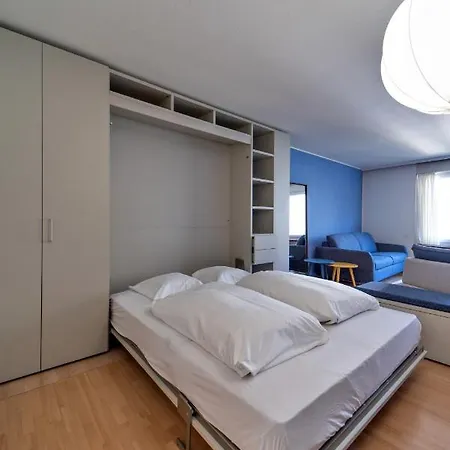 Apartment Chesa Suot Brattas - *